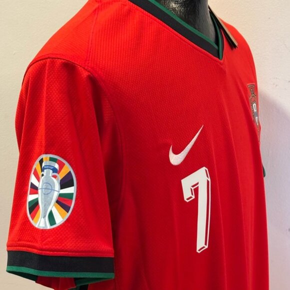 Al Nassr FC Portugal Cristiano Ronaldo Jersey # 7 , Unisex - Picture 9 of 16